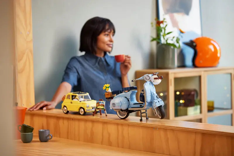 LEGO Icons 10298 Expert Vespa 125