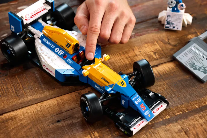 Lego Icons 10353 Williams Racing FW14B in Nigel Mansell