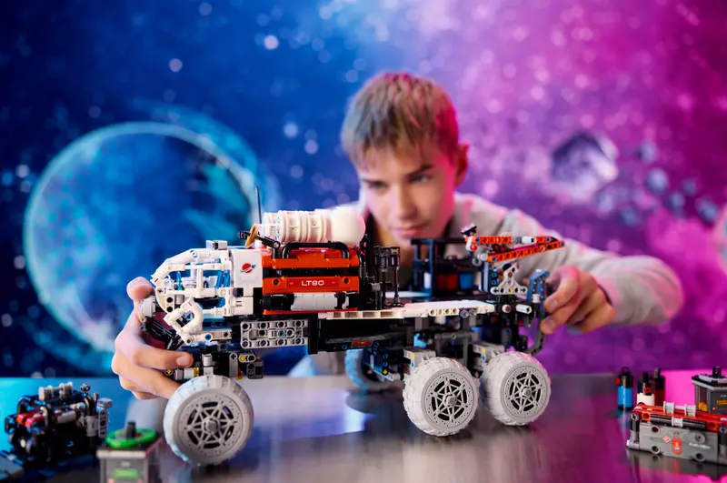 Lego Technic 42180 Raziskovalni rover za ekipo na Marsu