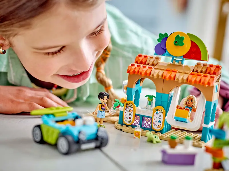Lego Friends 42625 Kiosk s smutiji na plaži