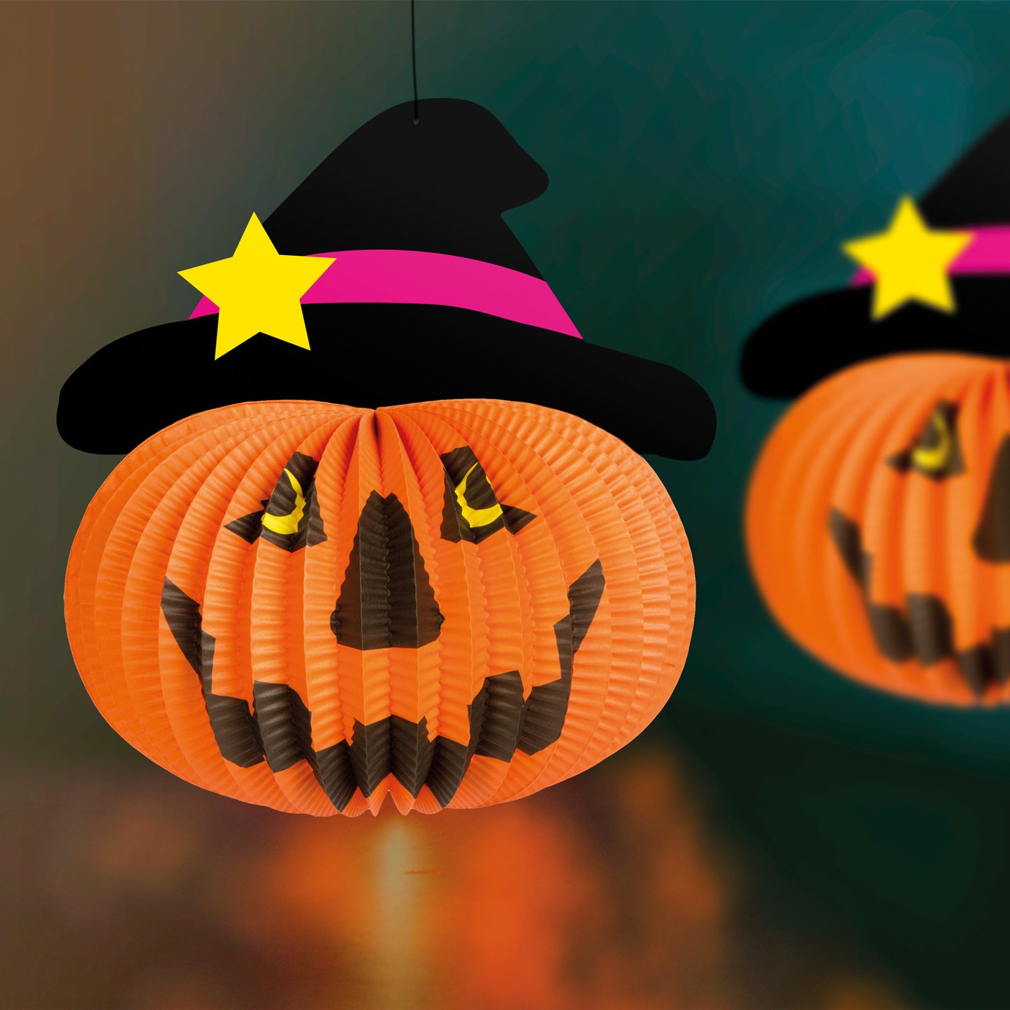 Halloween buča - s klobukom - z obešalnikom - 26 cm