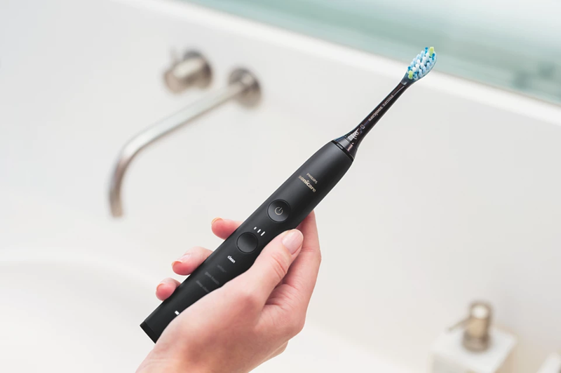 PHILIPS - Sonicare DiamondClean 9000 sonična električna zobna ščetka z aplikacijo