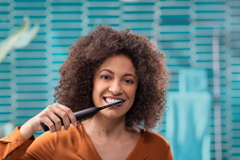 PHILIPS - Sonicare DiamondClean 9000 sonična električna zobna ščetka z aplikacijo