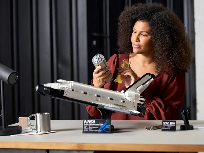 LEGO Icons 10283 Expert: NASA vesoljsko plovilo Discovery