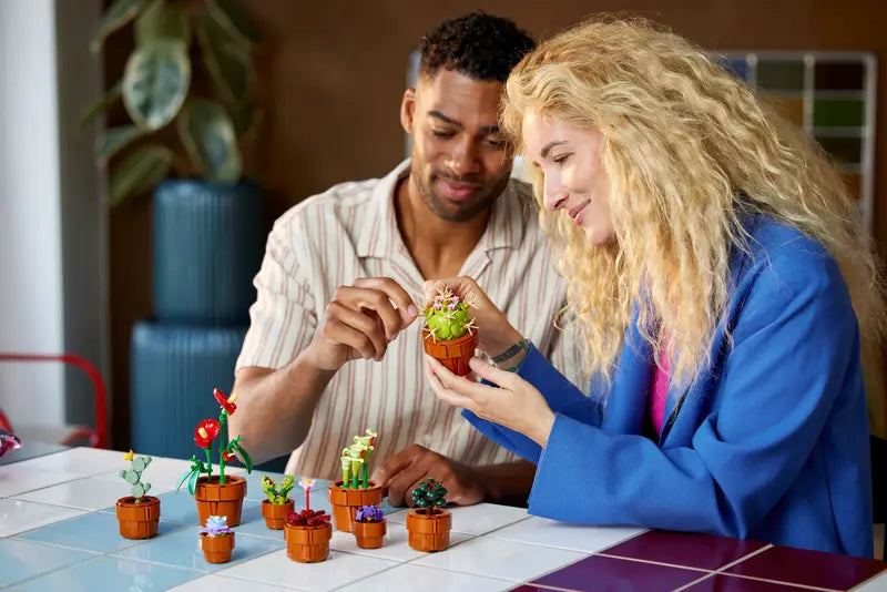 LEGO Botanicals 10329 Drobne rastline