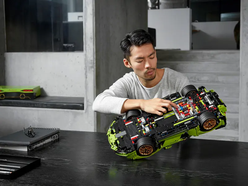 Lego Technic 42115 Lamborghini Sián FKP 37