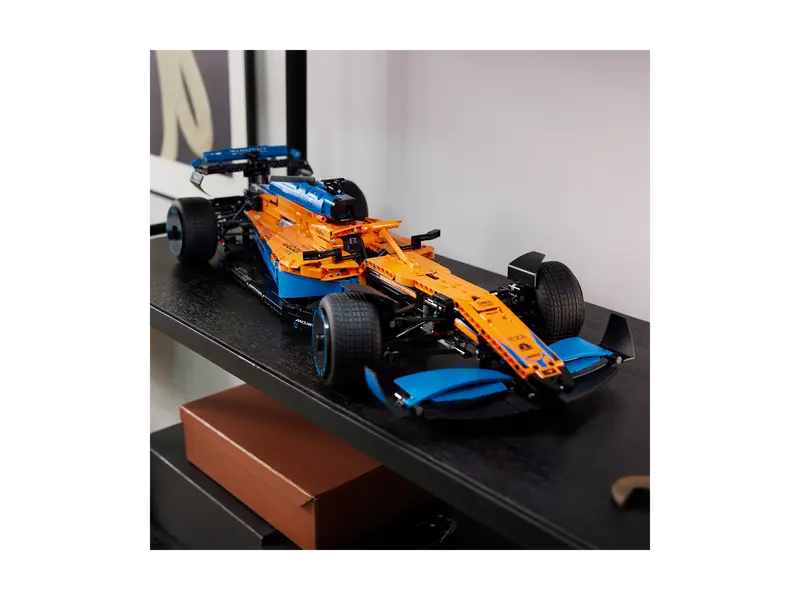 LEGO Technic 42141: McLaren Formula 1 Dirkalni avtomobil