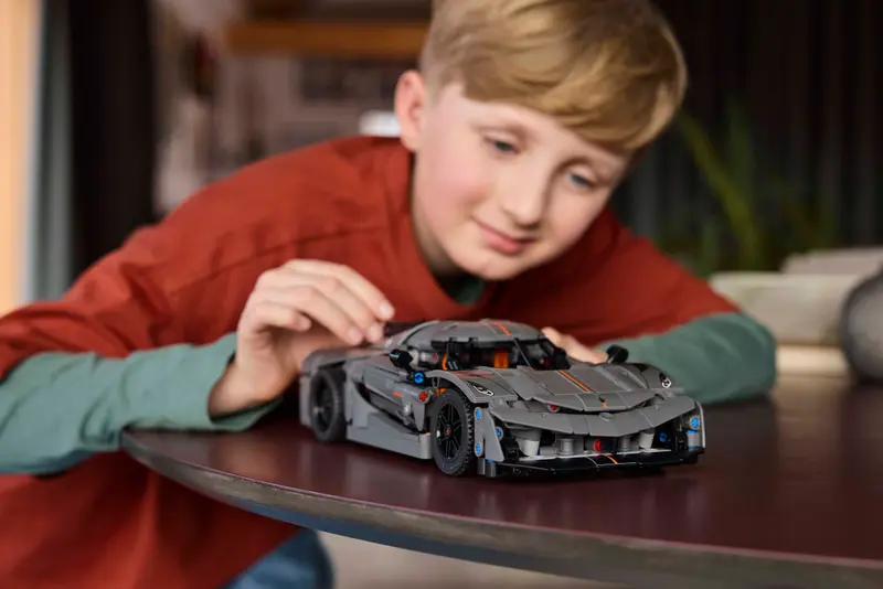 Lego Technic 42173 Koenigsegg Jesko Absolut, siv hiperavtomobil