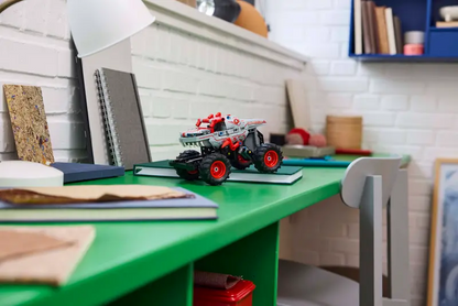 Lego Technic 42200 Monster Jam ThunderROARus na poteg