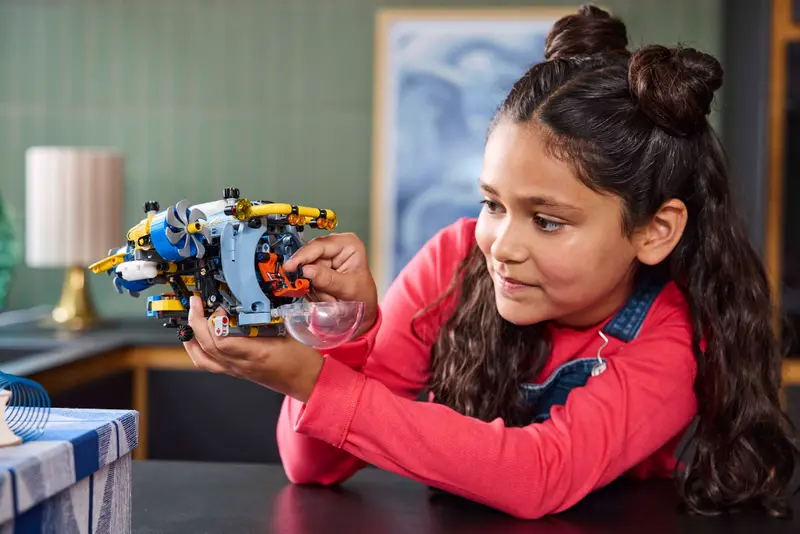 Lego Technic 42201 Globokomorska raziskovalna podmornica