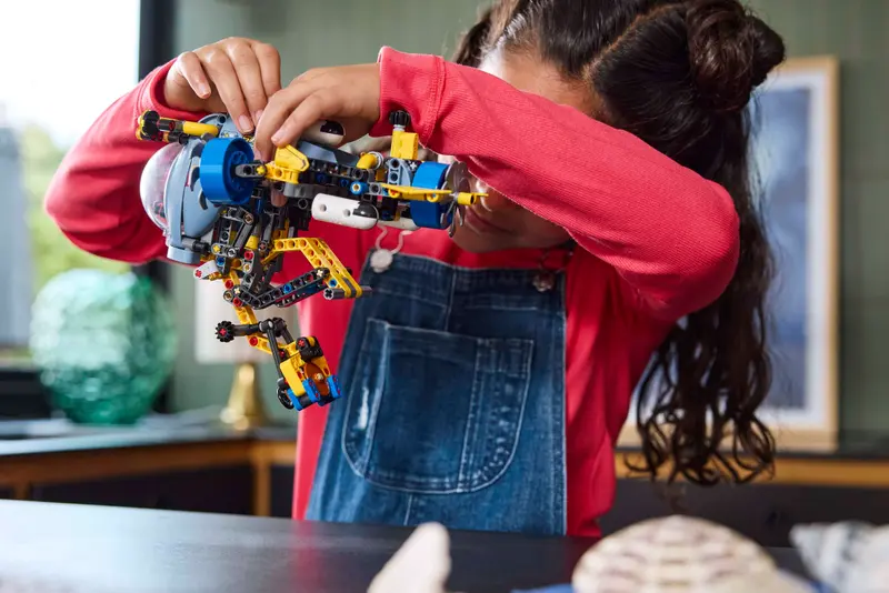 Lego Technic 42201 Globokomorska raziskovalna podmornica