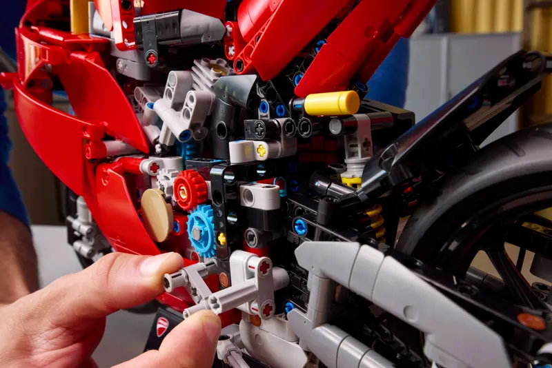 Lego Technic 42202 Ducati Panigale V4 S Moto
