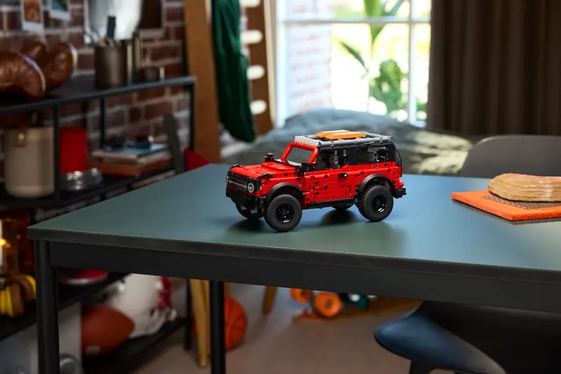 Lego Technic 42213 Ford Bronco, terensko vozilo