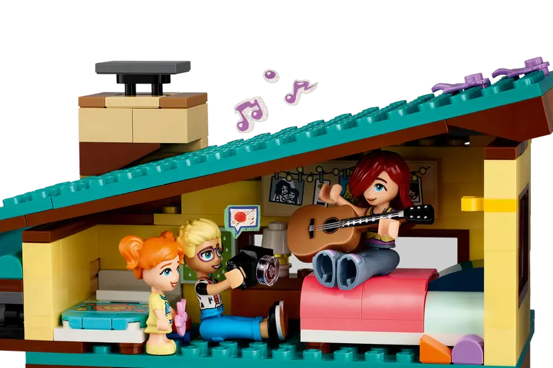 Lego Friends 42620 Družinski hiši Ollyja in Paisley