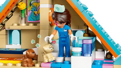 Lego Friends 42651 Veterinarska klinika za konje in hišne ljubljenčke