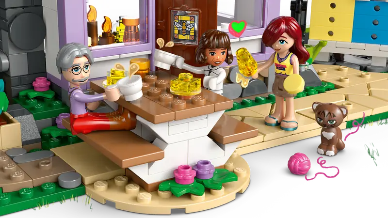 Lego Friends 42669 Čebelarjeva hiša in cvetlični vrt
