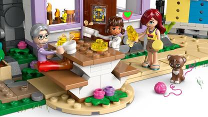 Lego Friends 42669 Čebelarjeva hiša in cvetlični vrt