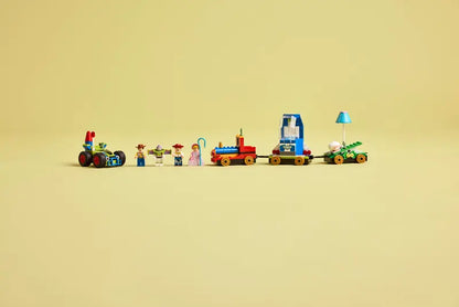 Lego Disney 43264 Praznovanje Sveta igrač - Vlak in avtomobilček