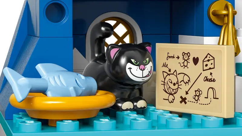 Lego Disney Princess 43275 Pepelkin grad in kočija s konjsko vprego