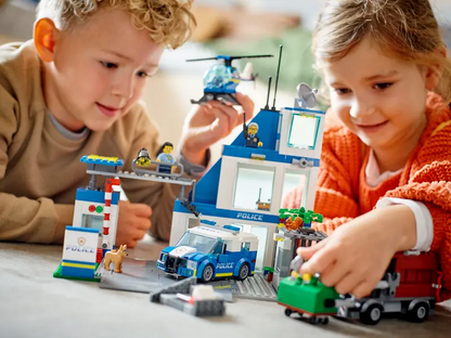 Lego City 60316 Policijska postaja