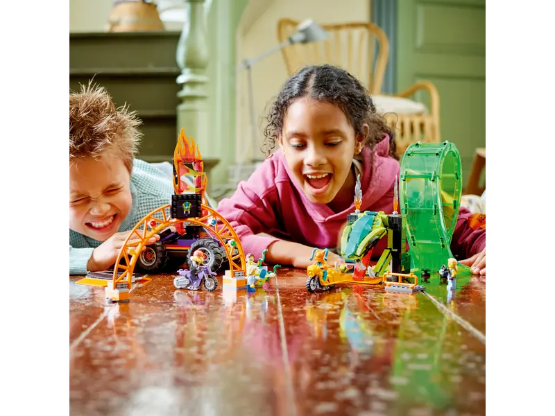 Lego City 60339 Dvojna kaskaderska zanka