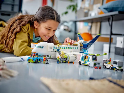 Lego City 60367 Potniško letalo