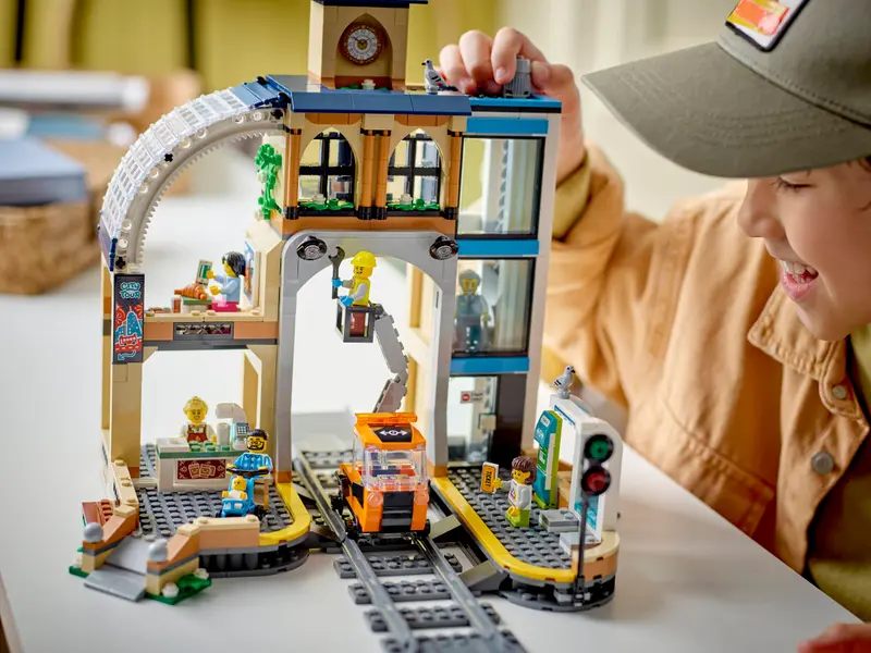 Lego City 60469 Glavna železniška postaja