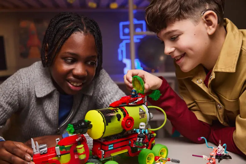 LEGO Dreamzzz 71499 Mateov tovornjak za pršenje barve