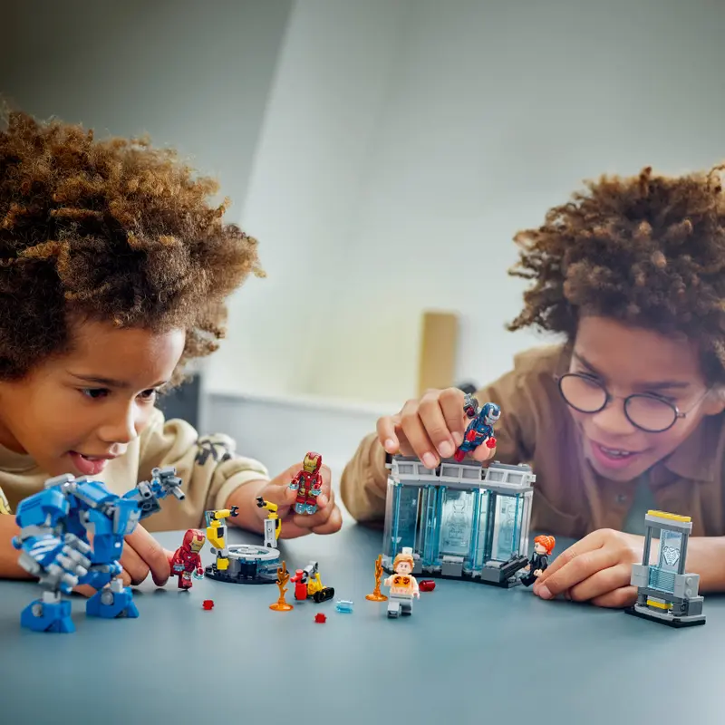 Lego Super Heroes 76315 Iron Manov laboratorij: Dvorana oklepov