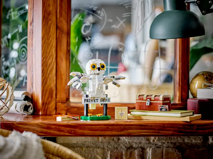 Lego Harry Potter 76425 Hedwig Na Rožmarinovi štiri