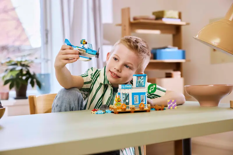 LEGO Animal Crossing 77051 Leti z letalsko družbo Dodo Airlines