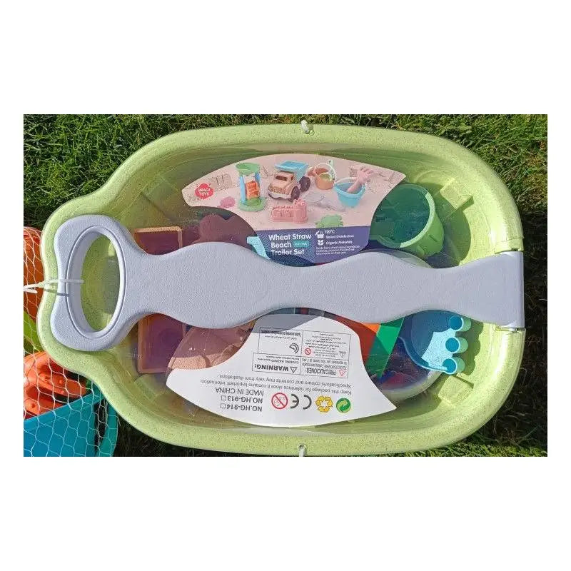 Beach Toys otroški 27-delni komplet bioplastičnih igrač za peskovnik z vozičkom - MiniPark