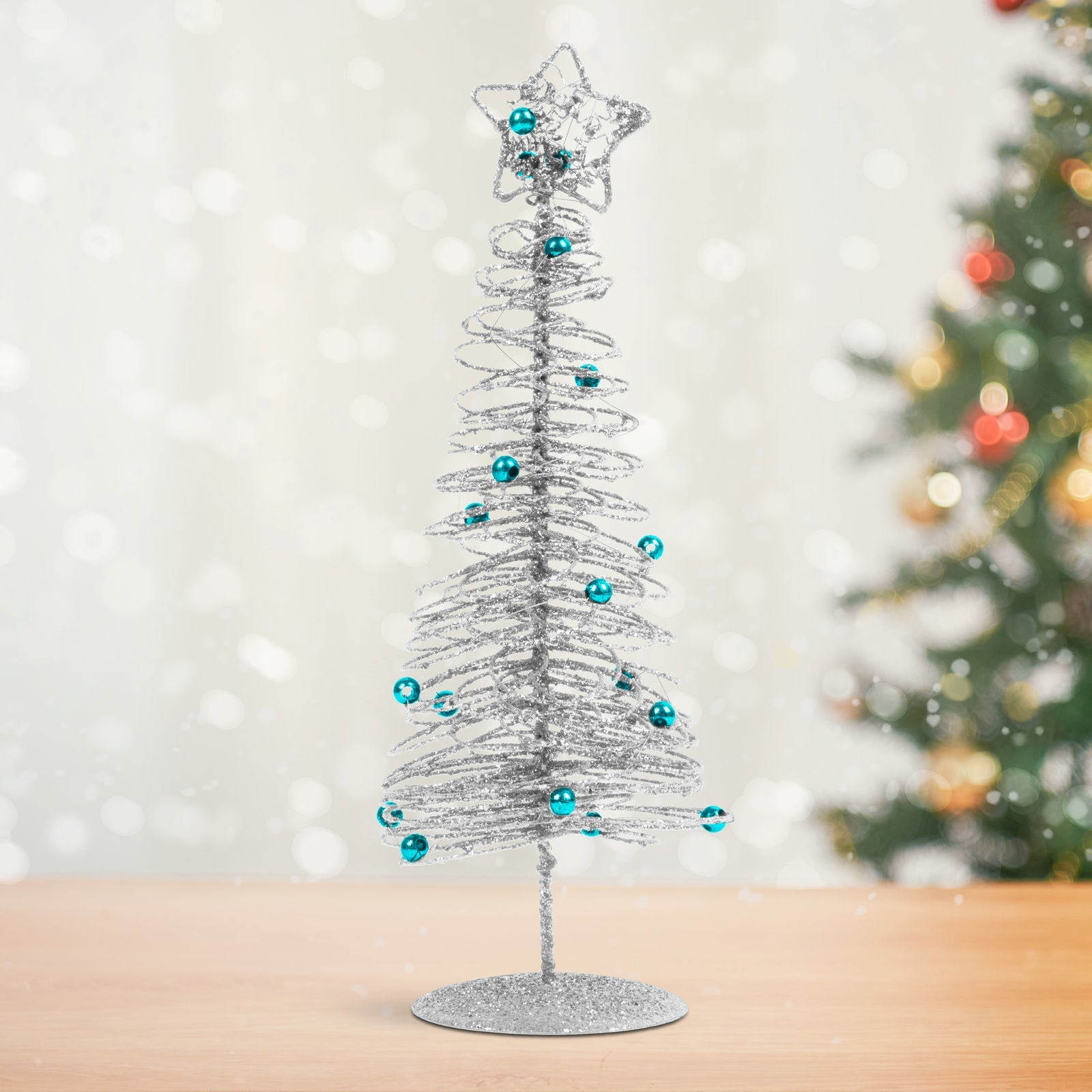 Božična kovinska jelka - 28 cm - bleščeče srebrna - Okraski