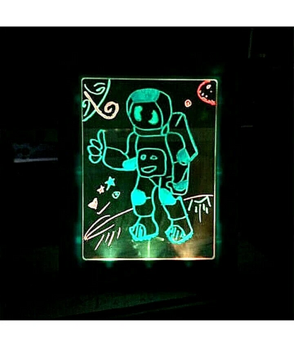 Interaktivna risalna tabla s NEON pisali - RGB učinki - Risalna tabla