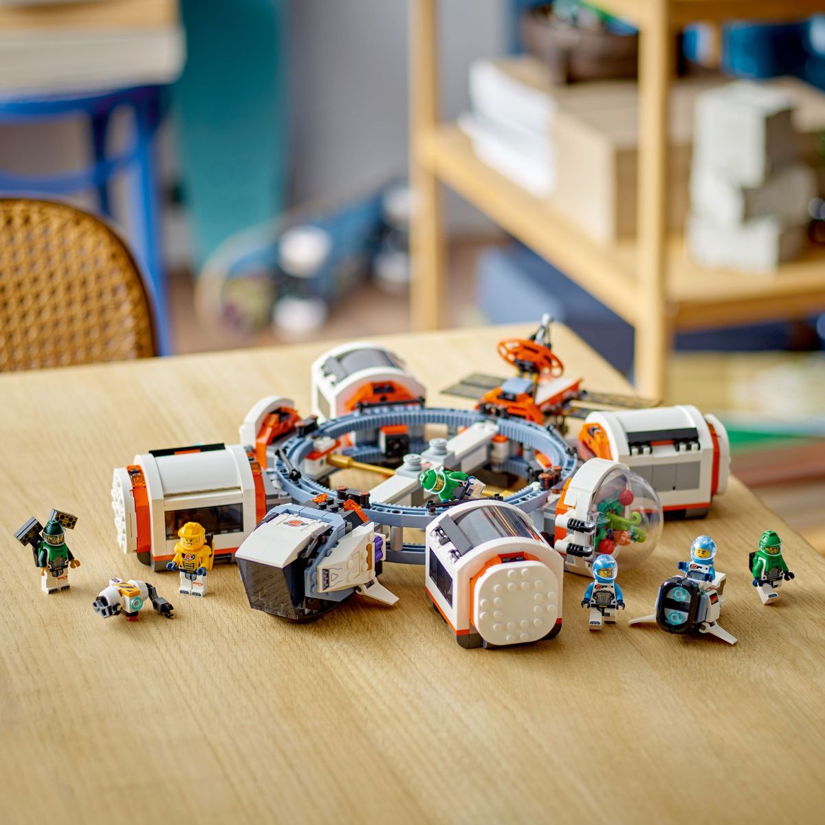 Lego City 60433 Modularna vesoljska postaja