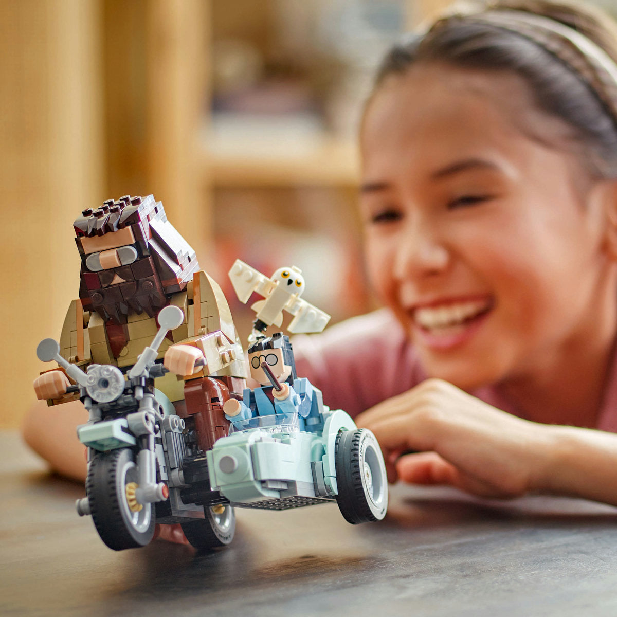 Lego Harry Potter 76443 Hagridova in Harryjeva vožnja z motornim kolesom