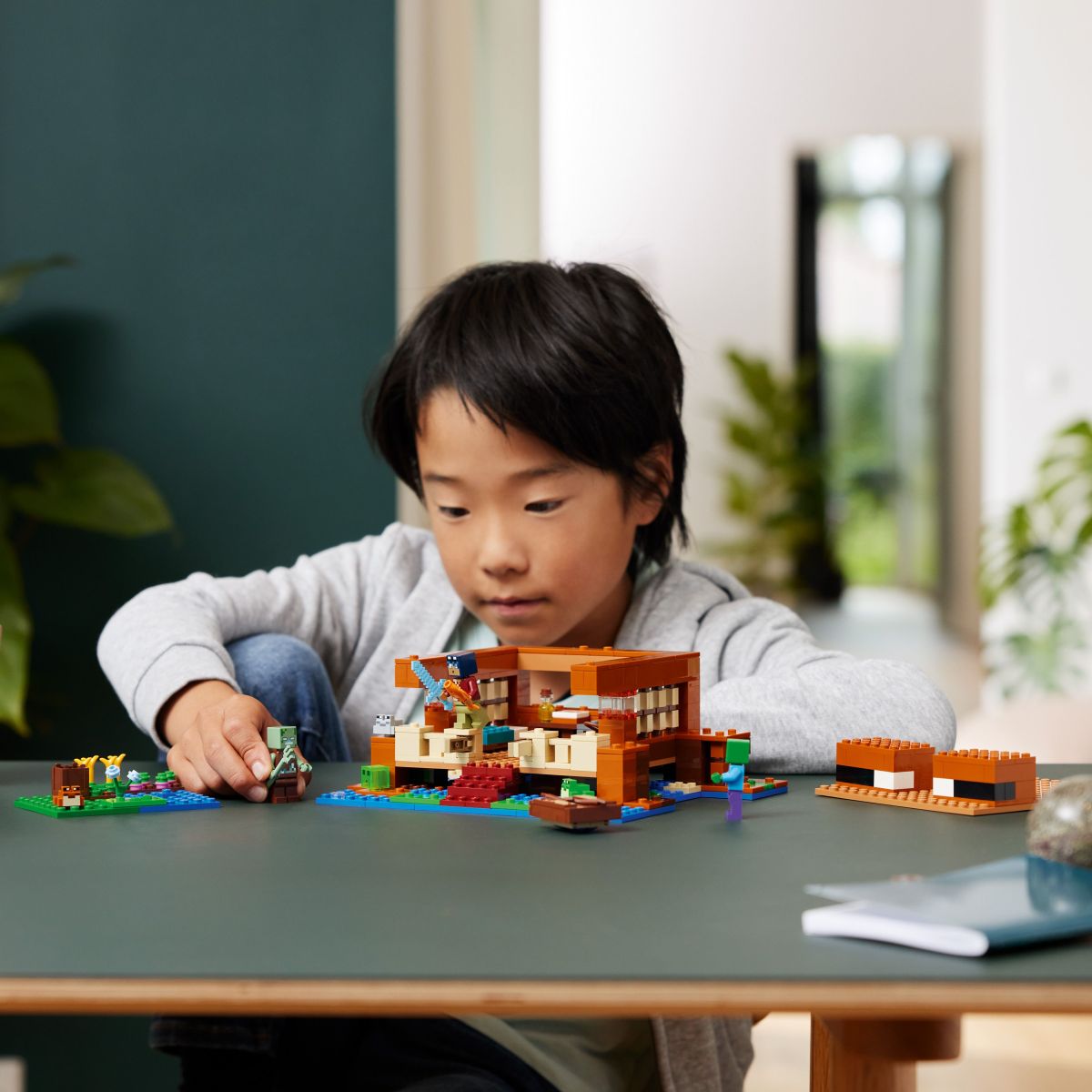 Lego Minecraft 21256 Žabja hiša