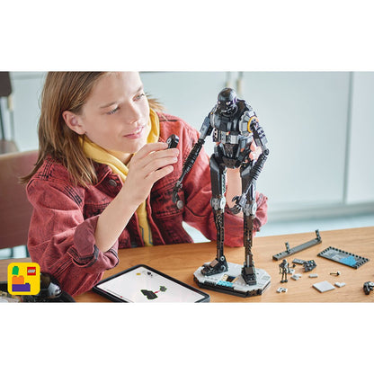 Lego Star Wars 75434 Varnostni droid K-2SO