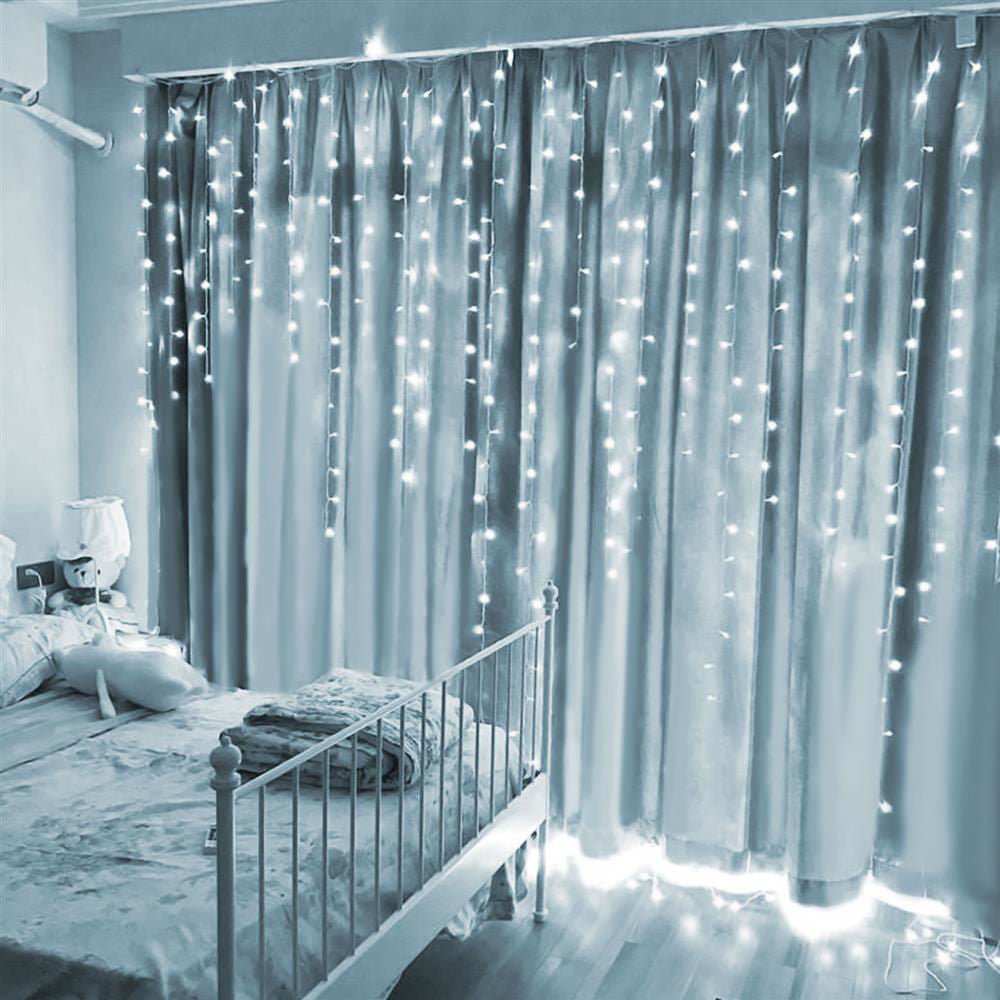 Zunanja svetlobna zavesa s 100 LED diodami 2,2m hladno bela omrežno napajanje IP44 - 8 programov - Osvetlitev